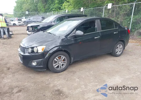 2014 Chevrolet Sonic Lt Auto z USA, uszkodzony, nr VIN 1G1JC5SB4E4146630